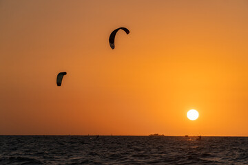 Atardecer en el rincón del mar