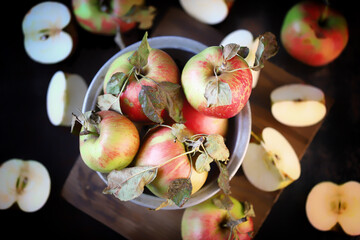 Selective focus. Apples in a bowl. Harvest apples. Sliced apples.