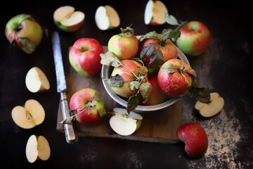 Selective focus. Apples in a bowl. Harvest apples. Sliced apples.