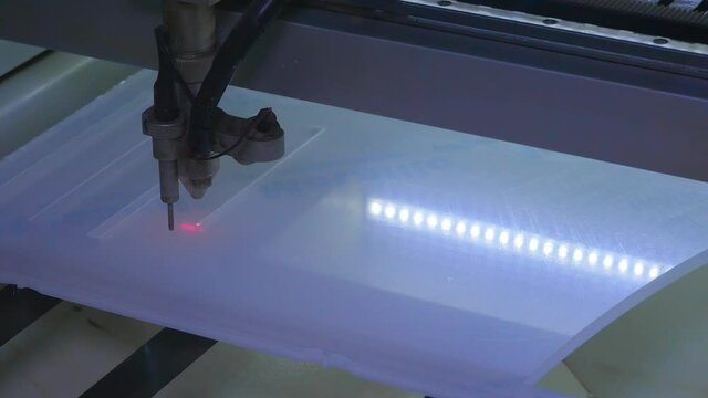 social distancing - laser machine cutting plexiglas - corona virus, phase 2