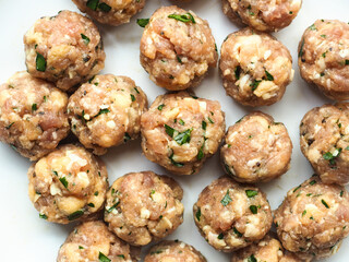 raw meatballs