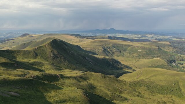 Chaine des puys et puy-de-Sancy en Auvergne