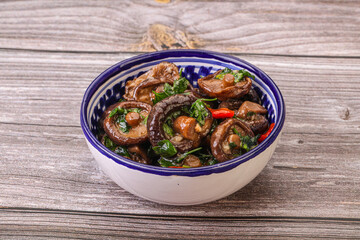 Marinated shiitake mushrooms with herbs