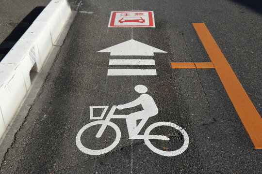 share the road 自転車道路標識 フロリダ