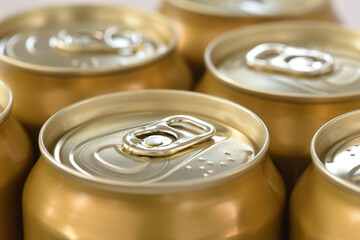 ビールの缶