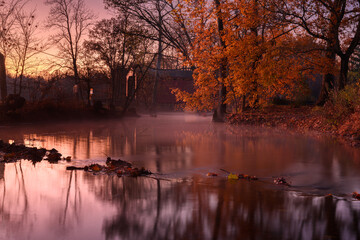 Loy's Station Bridge at Dawn on an Autumn Morning