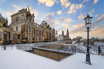 Dresden Winter Zwinger Kunstakademie Zitronenpresse Brühlsche Terrasse Schloßplatz Georgentor...