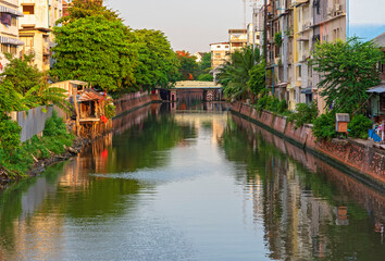Fototapeta na wymiar Bang Lamphu canals