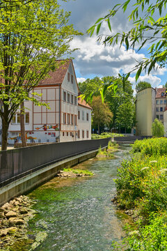 An der Wassserkunst im Quellgebiet der Pader in Paderborn, Nordrhein-Westfalen