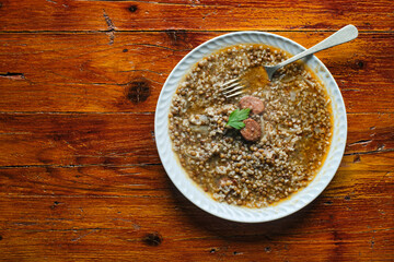 Slow cooker with rice and chorizo