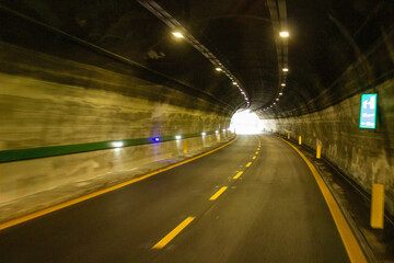 traffic in tunnel
