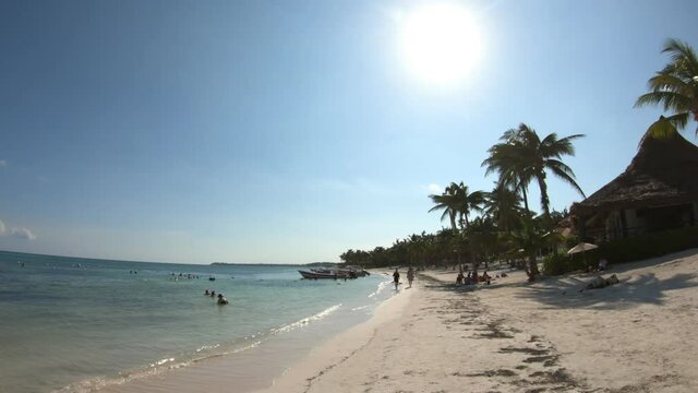 Akumal beach backlight panoramic - Mexico 4K