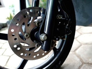 disk brake and wheel of a bike
