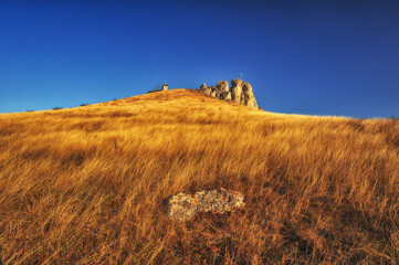 Obraz premium Autumn landscape of nature in october clear morning
