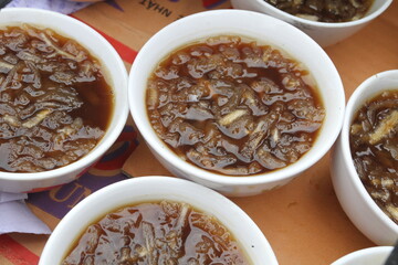A few small bowl of 