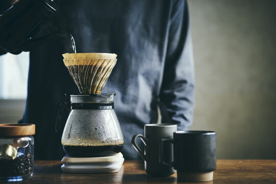 コーヒーを淹れる