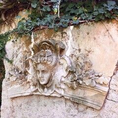 Sculpture dans un jardin