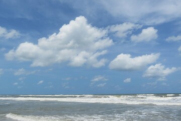 Fototapeta na wymiar Beautiful ocean and sky background on Atlantic coast of North Florida