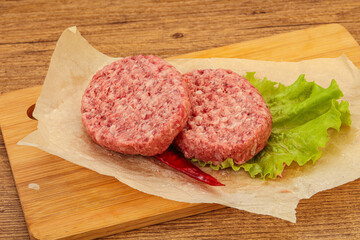 Raw beef cutlet for burger