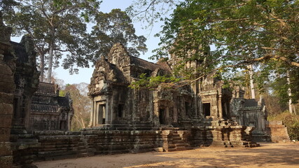 Fototapeta na wymiar Cambodia. Txommanon temple. The Hindu temple was built at the beginning of the 12th century. Angkor period. Located on the north side of the city of Angkor Thom.