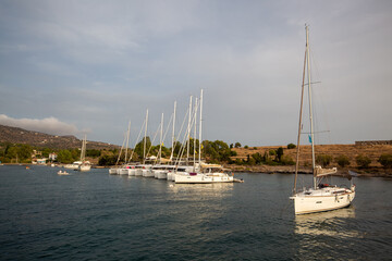 Obraz na płótnie Canvas boats in the port in Greece