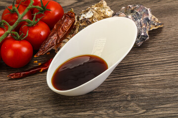 Oyster sauce in the bowl