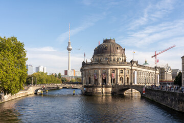 Berlin Bundestag Bode Museum Museumsinsel Berliner Dom Schiffbauerdam Spree Deutschland