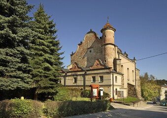 Fototapeta na wymiar Synagogue in Lesko. Poland