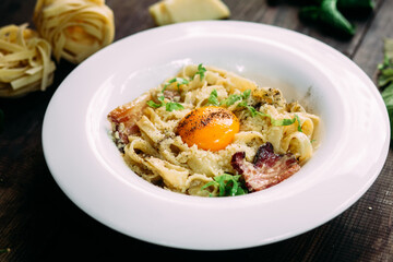 Carbonara paste on a white plate