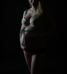 babybauch werdende mutter mama geburt baby