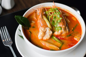 tom yum kung