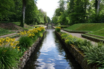 Ludwigsluster Kanal im Schlosspark Schloss Ludwigslust in Mecklenburg