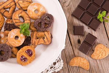 Shortcrust pastry biscuits.
