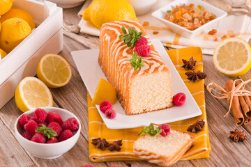 Lemon sponge cake.
