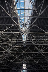 Fototapeta premium Amazing Roof Structure with Wide opening in middle. [stunning blue sky]