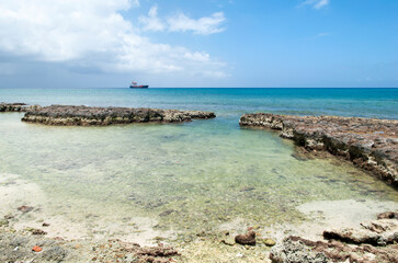 Fototapeta na wymiar Grand Cayman Seven Mile Beach Waters
