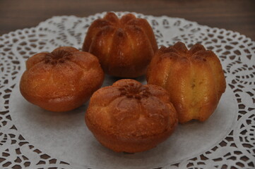 Golden Mini Bundt Cakes