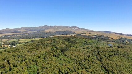 Fototapeta na wymiar massif du puy de Sancy en Auvergne