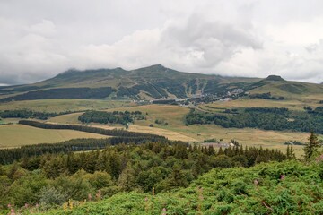 Obraz premium lacs et volcans d'Auvergne autour du puy de Sancy