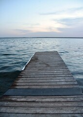 Obraz na płótnie Canvas wooden pier on the lake
