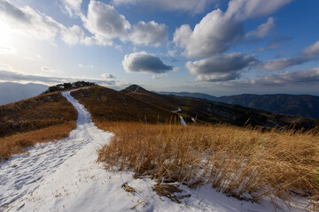四国は塩塚高原から見る雪景色