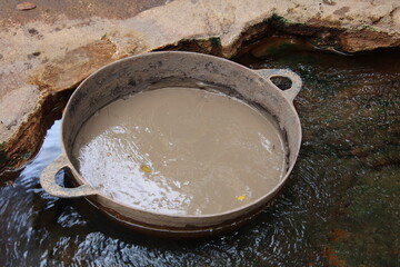 Traditional Costa Rica Volcanic Mud Mask Ingredients