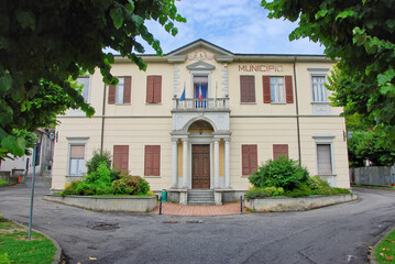 Fototapeta na wymiar Il municipio di Cassano Valcuvia in provincia di Varese, Lombardia, Italia.