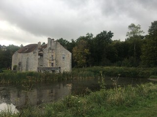Fototapeta premium castle on the river