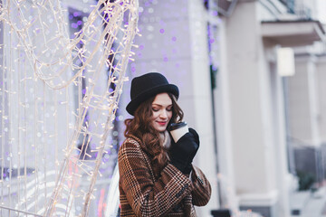 Lifestyle fashion portrait of stunning girl.