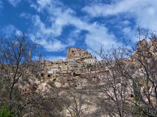 Village troglodyte dans la vall&eacute;e des pigeons en Cappadoce en Turquie