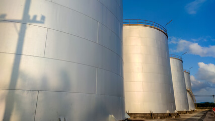 Oil storage tank In industrial areas. Crude oil storage plant For export. Palm oil factories in Asia. Within the industrial plant. Zone tank storage industrial 