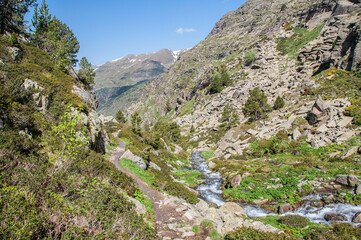 Fototapeta na wymiar Andorra. Estanys de Juclà. Paisaje de alta montaña de los Pirineos.