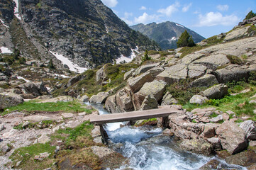 Andorra. Estanys de Juclà. Paisaje de alta montaña de los Pirineos.