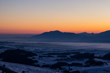 Sonnenaufgang im Winter von der Kappeler Alp auf 1350m